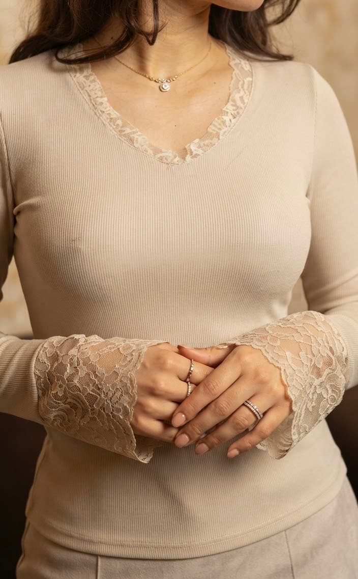 Pull avec dentelle