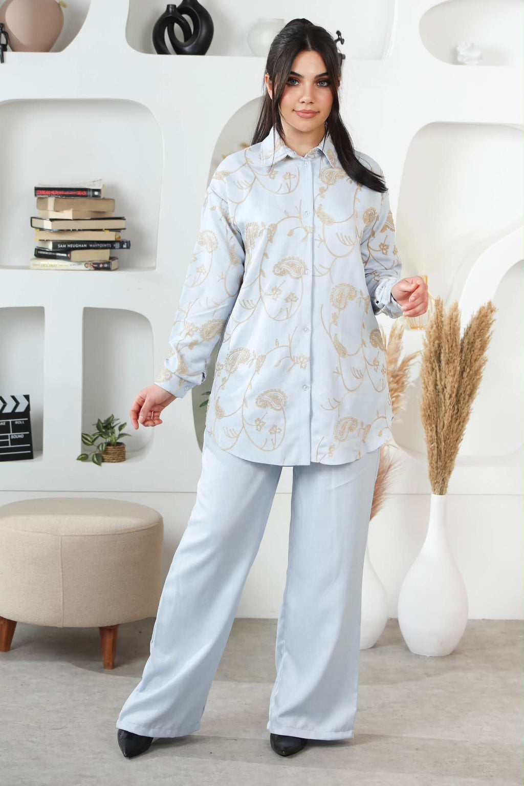 Embroidered Linen Set